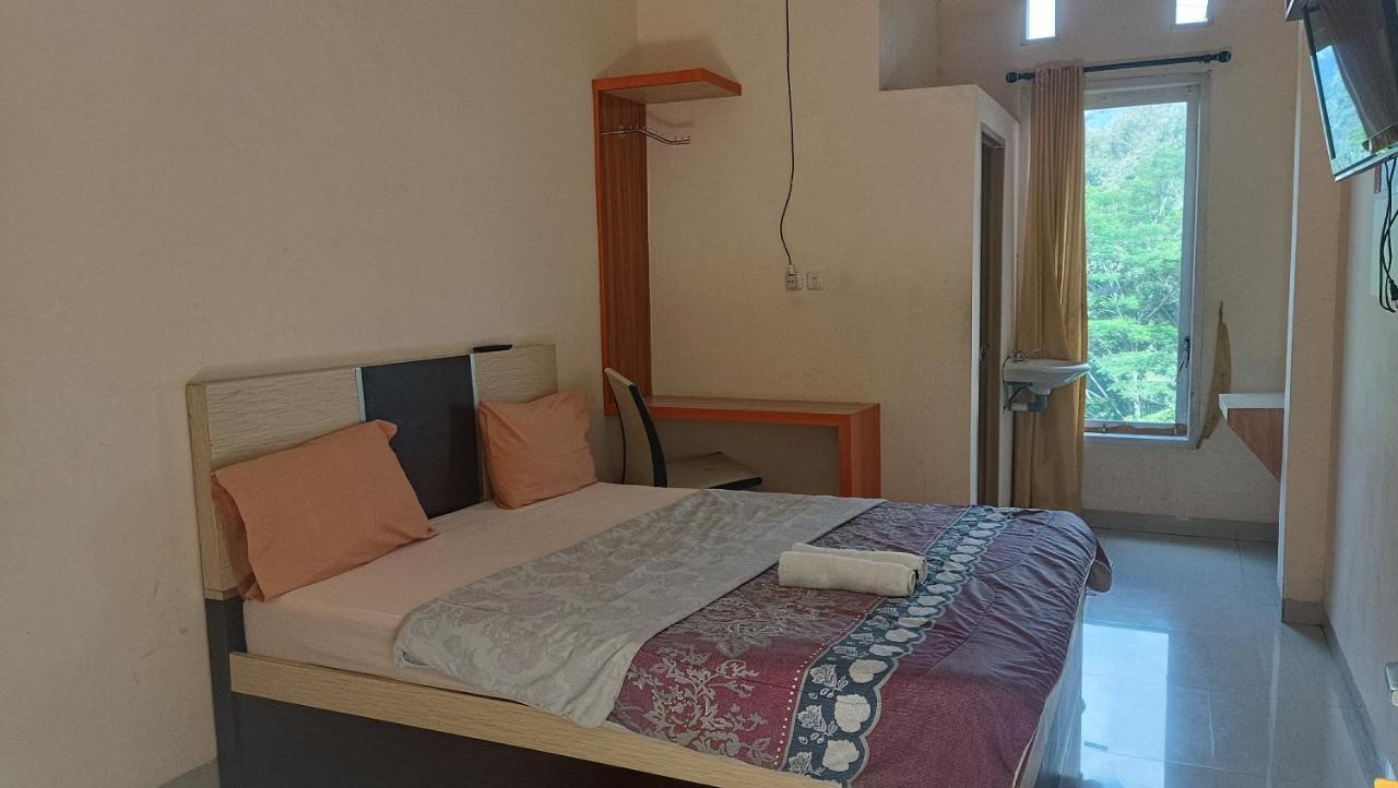 Hotel Manggasa Makale Bagian luar foto