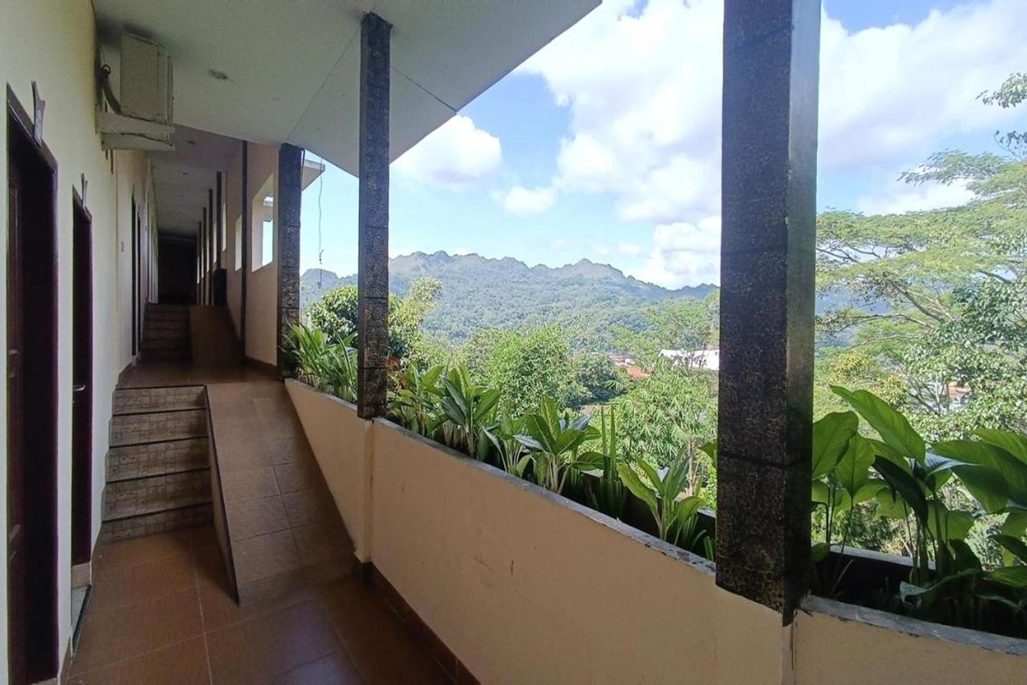 Hotel Manggasa Makale Bagian luar foto